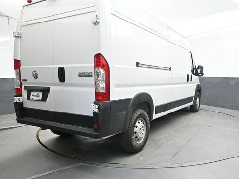 Used 2024 RAM ProMaster 2500 w/ Convenience Group FWD image 6