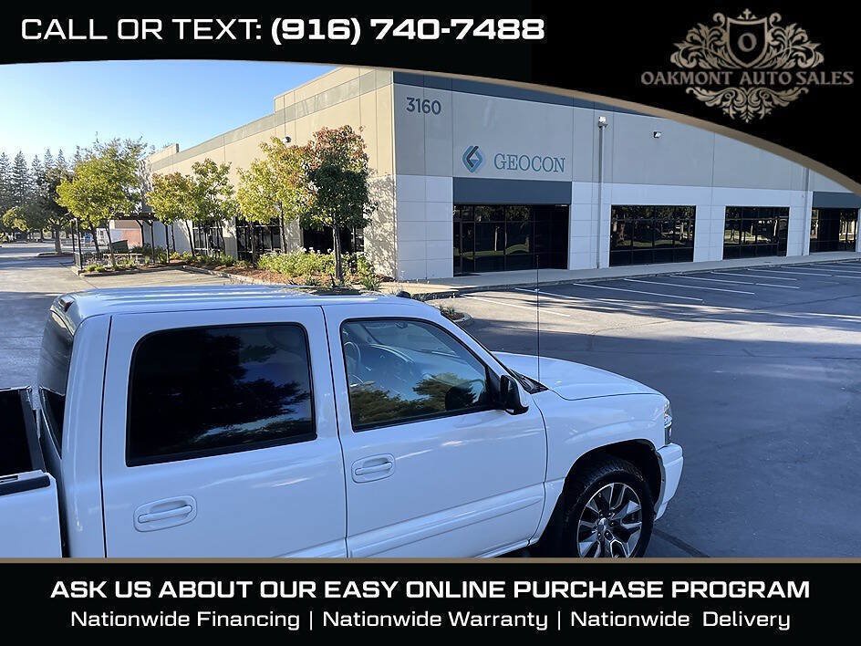 Used 2005 GMC Sierra 1500 Denali w/ Safe And Sound Package AWD/4WD image 14