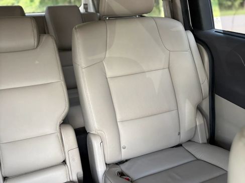 Used 2014 Honda Odyssey Touring image 36