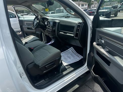 Used 2018 RAM 3500 Tradesman w/ Power & Remote Entry Group AWD/4WD image 4