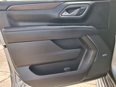 Used 2023 Chevrolet Tahoe High Country RWD image 38