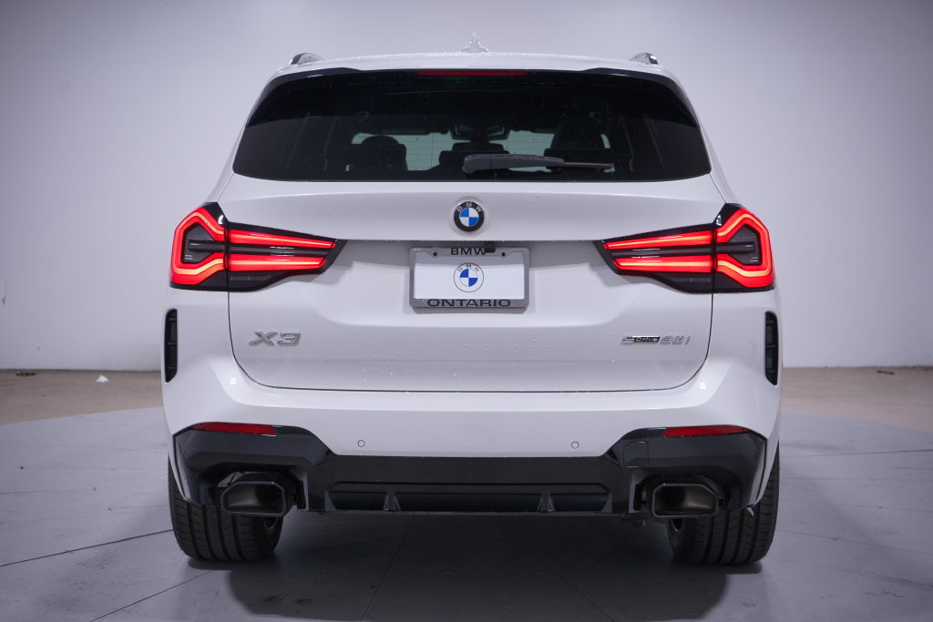Used 2024 BMW X3 sDrive30i w/ M Sport Package RWD image 5