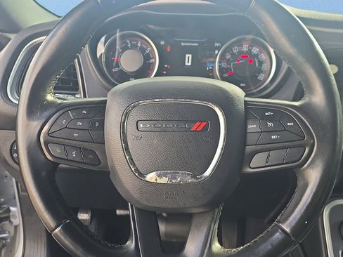 Used 2020 Dodge Challenger SXT image 17