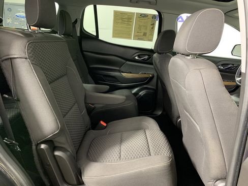 Used 2017 GMC Acadia SLE w/ Driver Alert Package I image 40