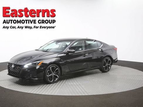 Used 2024 Nissan Altima 2.5 SR FWD image 56