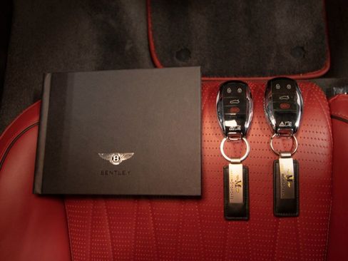 Used 2023 Bentley Flying Spur Flying Spur image 72