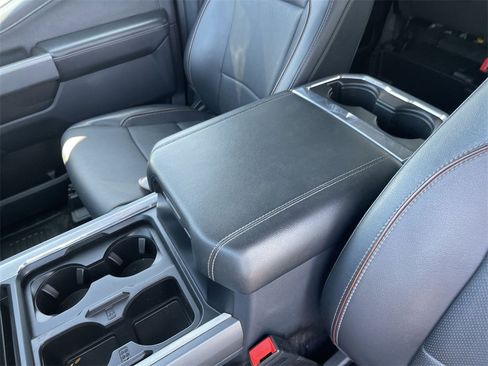 Used 2023 Ford F350 Lariat w/ Chrome Package image 21