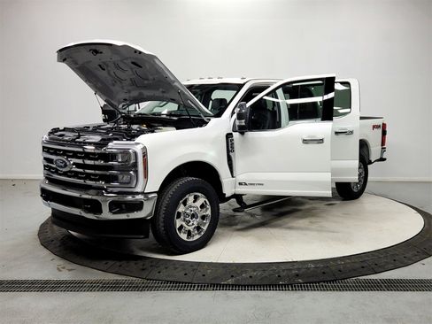 New 2026 Ford F250 Lariat image 11