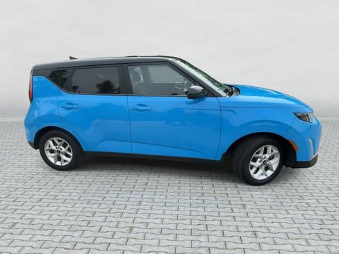 Used 2024 Kia Soul S FWD image 9