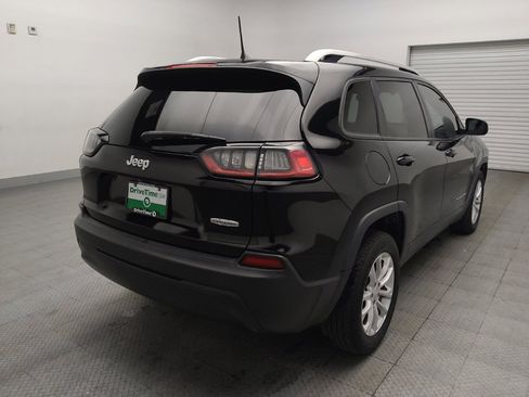 Used 2020 Jeep Cherokee Latitude FWD image 9