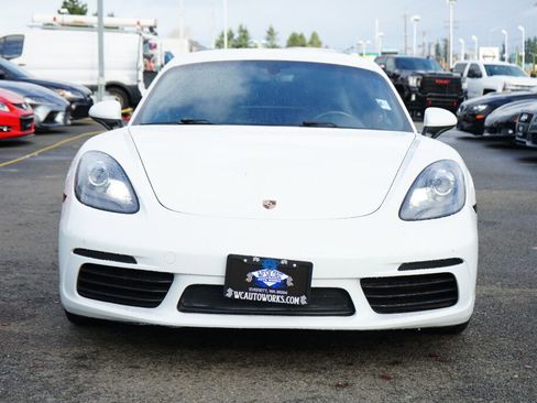Used 2018 Porsche 718 Cayman Base image 8