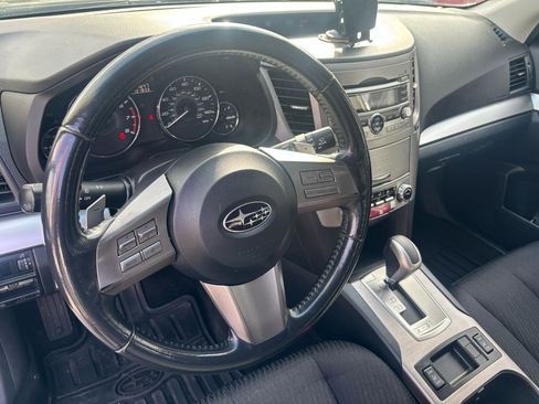 Used 2011 Subaru Outback 2.5i Premium w/ All-Weather Pkg image 5