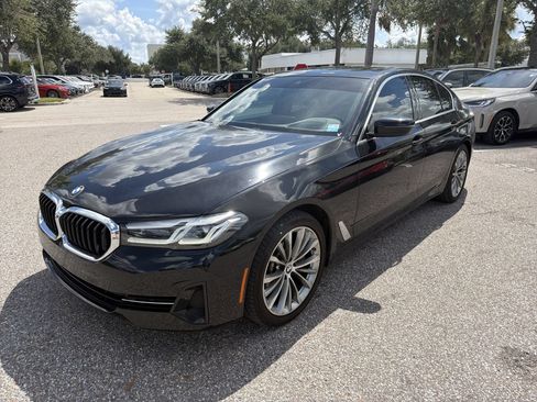 Certified 2023 BMW 530i xDrive w/ Premium Package AWD/4WD image 8