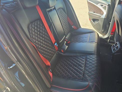 Used 2023 Genesis G70 3.3T w/ Sport Prestige Package image 11