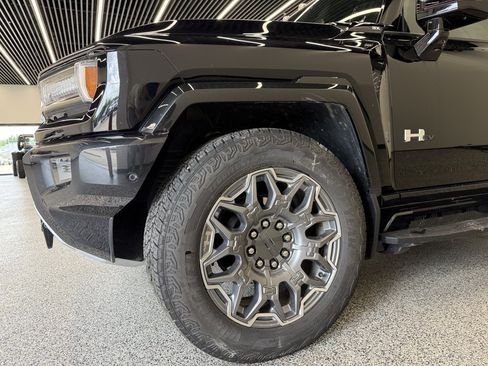 Used 2025 GMC Hummer EV 3X AWD/4WD image 5