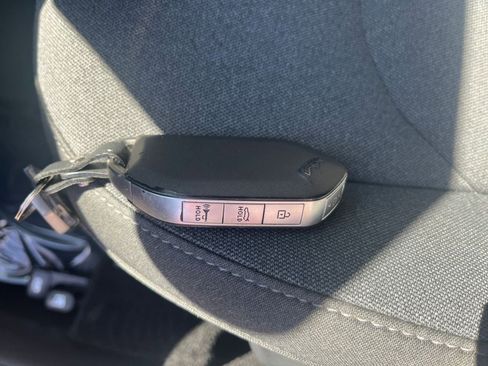 Used 2025 Kia K4 LXS image 18