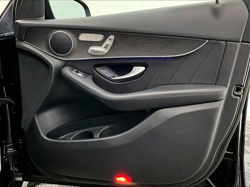 Certified 2022 Mercedes-Benz GLC 300 image 24