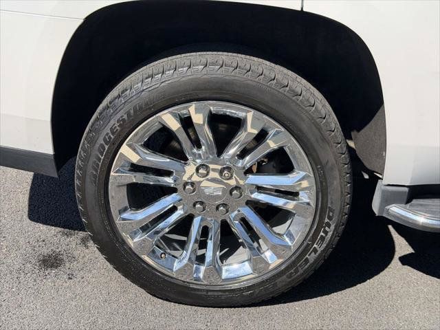Used 2020 Cadillac Escalade Luxury w/ LPO, Radiant Package AWD/4WD image 9