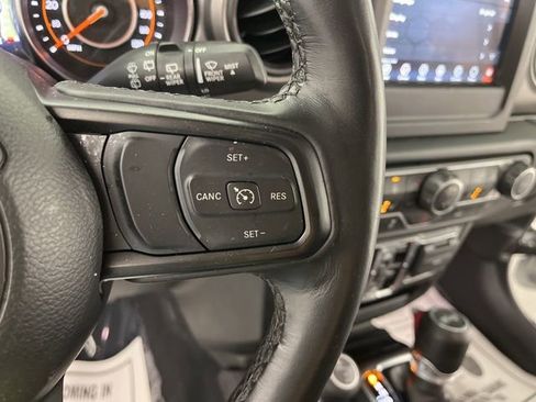 Used 2023 Jeep Wrangler Sport S image 22