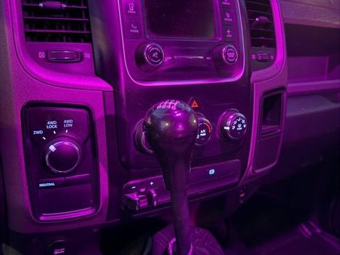 Used 2015 RAM 3500 Tradesman w/ Chrome Appearance Group image 11