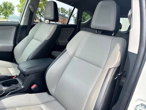 Used 2016 Toyota RAV4 Limited w/ Advanced Technology Package AWD/4WD image 33