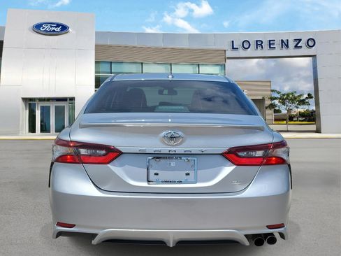 Used 2024 Toyota Camry SE w/ Convenience Package FWD image 6