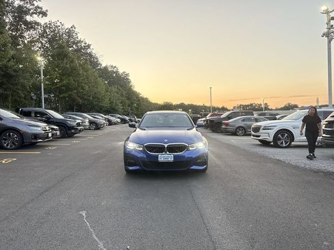 Used 2020 BMW 330i xDrive Sedan AWD/4WD image 3
