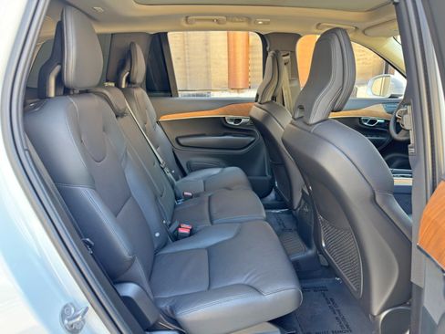 Used 2024 Volvo XC90 T8 Plus w/ Protection Package Premier AWD/4WD image 43