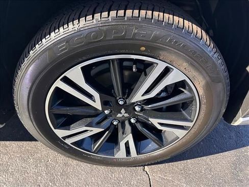 Used 2023 Mitsubishi Eclipse Cross SEL image 14