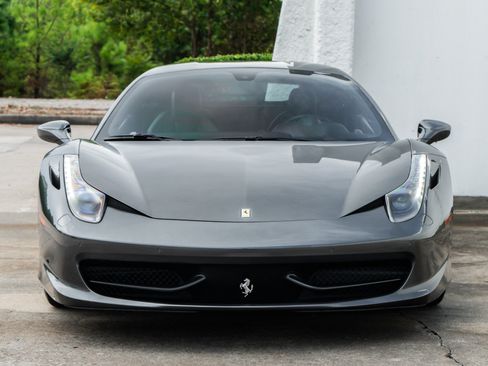 Used 2013 Ferrari 458 Italia Coupe RWD image 13
