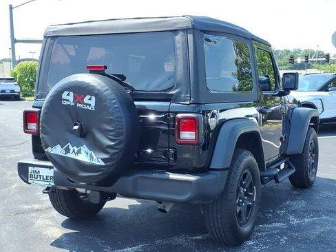 Used 2025 Jeep Wrangler Sport AWD/4WD image 22