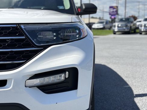Used 2020 Ford Explorer XLT w/ Equipment Group 202A AWD/4WD image 5