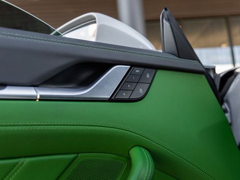 Certified 2022 Porsche 911 Turbo S w/ 911 Turbo Sportdesign Package image 26