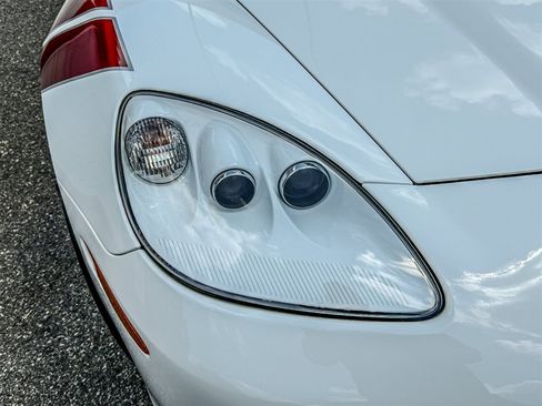 Used 2007 Chevrolet Corvette Z06 w/ Preferred Equipment Group RWD image 14