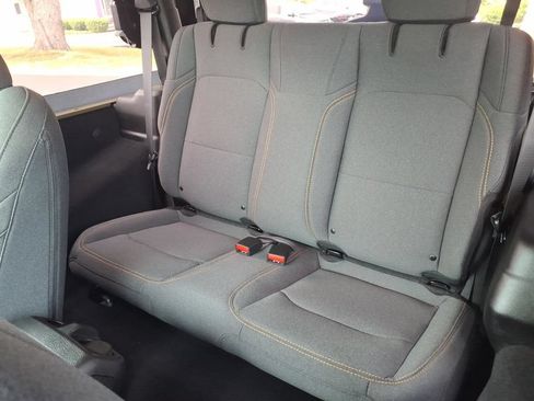 Used 2025 Jeep Wrangler Sport AWD/4WD image 14