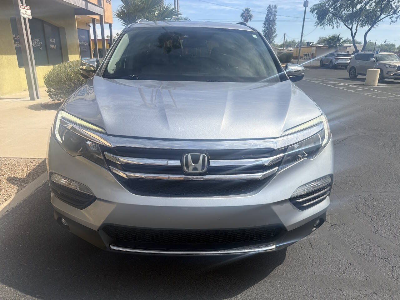 Used 2017 Honda Pilot Touring image 7