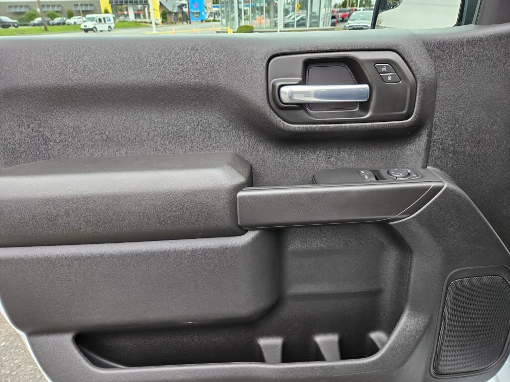 Used 2025 Chevrolet Silverado 1500 W/T RWD image 15
