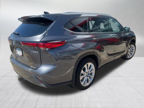 Used 2023 Toyota Highlander Limited AWD/4WD image 6