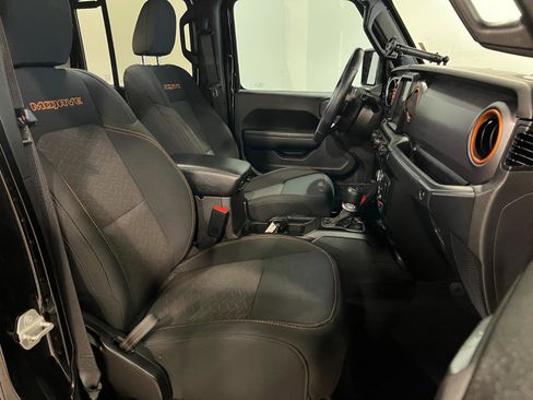 Used 2023 Jeep Gladiator Mojave w/ LED Lighting Group image 32