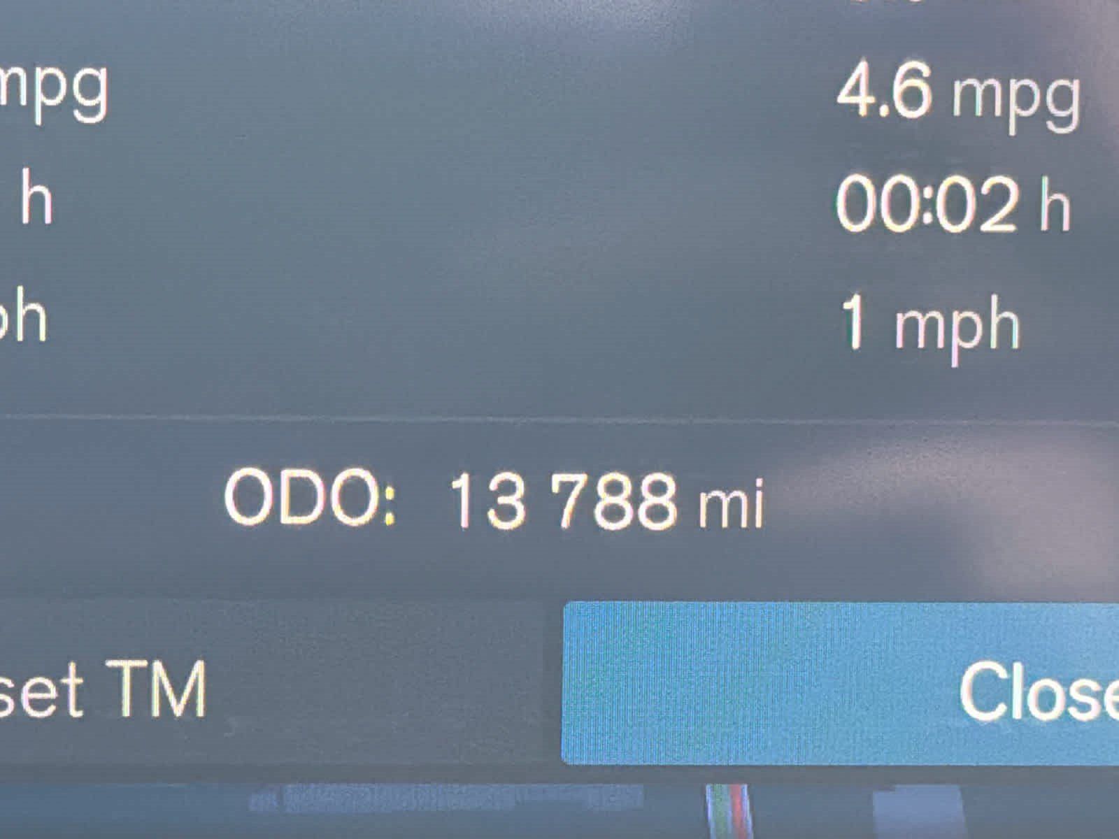 Certified 2025 Volvo XC40 B5 Plus AWD/4WD image 35
