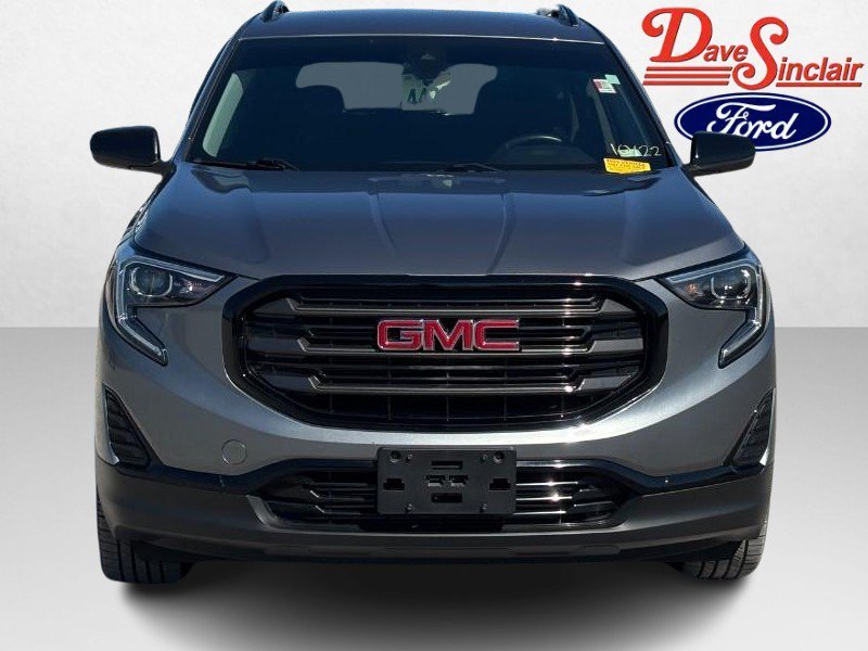 Used 2021 GMC Terrain SLE w/ Driver Convenience Package FWD image 2