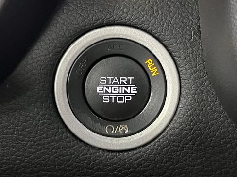 Used 2020 RAM 1500 Laramie w/ Sport Appearance Package AWD/4WD image 33