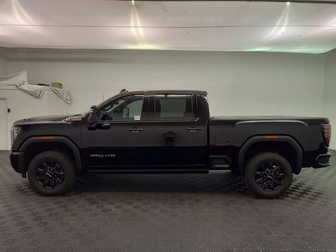 Used 2026 GMC Sierra 3500 AT4 w/ AT4 Premium Plus Package AWD/4WD image 2