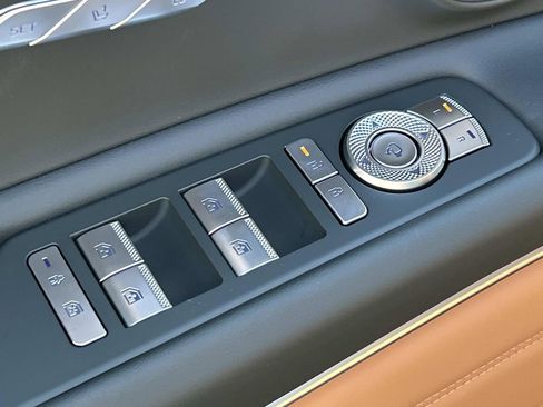 New 2026 Genesis GV80 2.5T Advanced AWD/4WD image 17