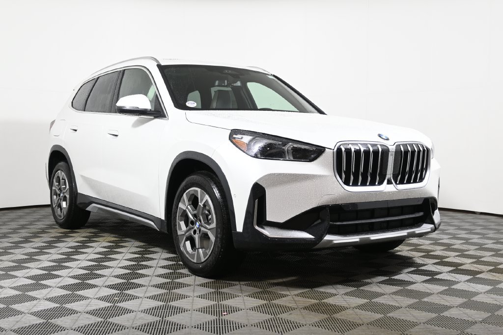 Used 2026 BMW X1 xDrive28i w/ Technology Package AWD/4WD image 9