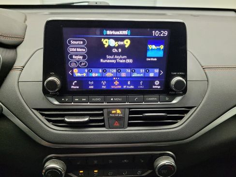 Used 2020 Nissan Altima 2.5 SR w/ Premium Package image 25