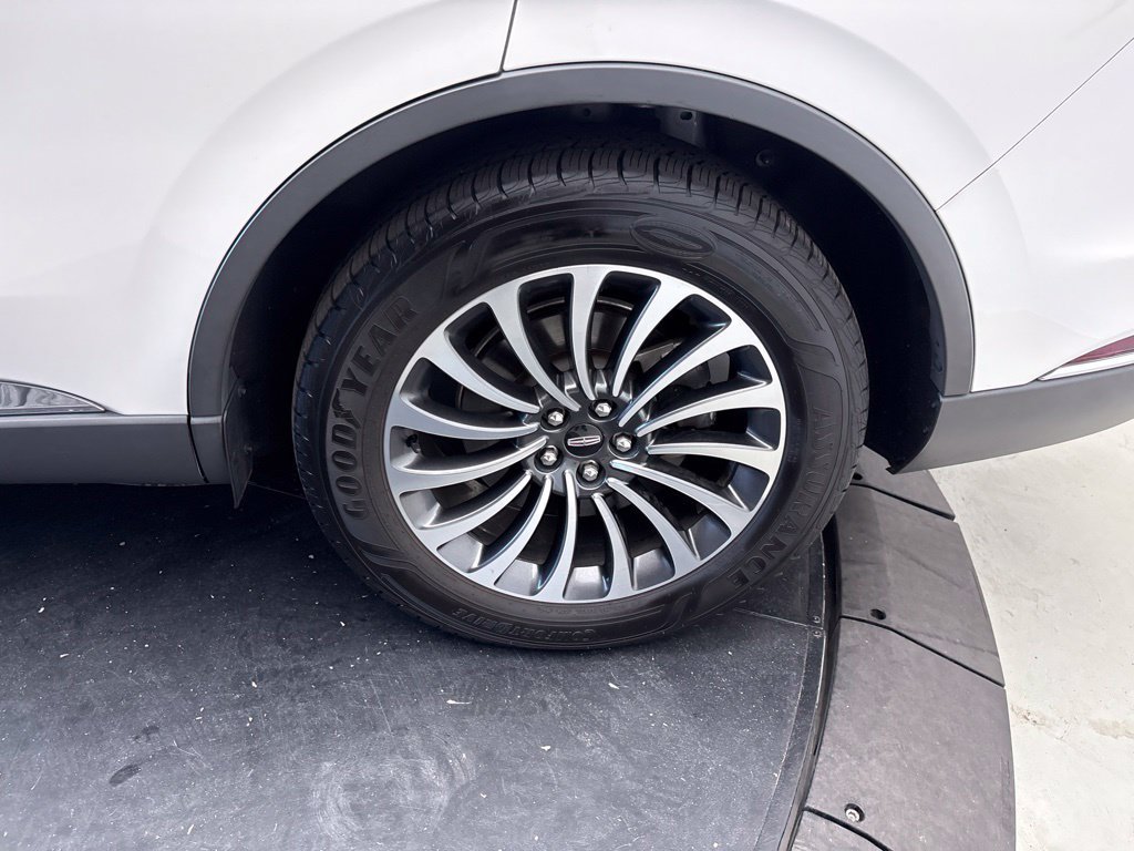Used 2022 Lincoln Aviator Reserve w/ Elements Package Plus AWD/4WD image 16