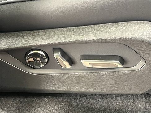 Certified 2025 Acura MDX FWD w/ Technology Package image 31