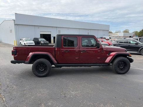 Used 2021 Jeep Gladiator Sport image 8