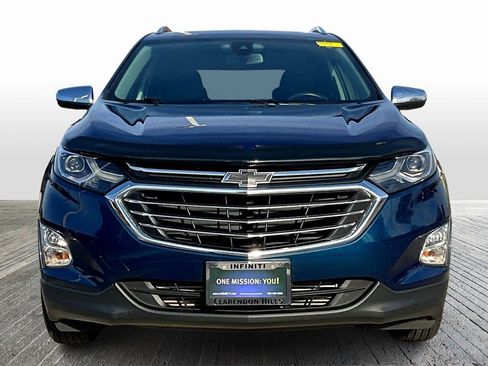 Used 2020 Chevrolet Equinox Premier image 2